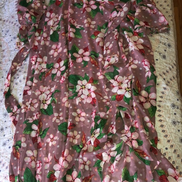 Fashion Nova Floral Mauve Maxi Dress - Picture 4 of 6